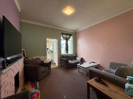 3 bedroom Terraced House for sale in Weelsby Street, Grimsby, DN32