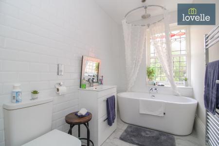 2 bedroom Flat for sale in Welholme Avenue, Grimsby, DN32