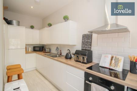 2 bedroom Flat for sale in Welholme Avenue, Grimsby, DN32