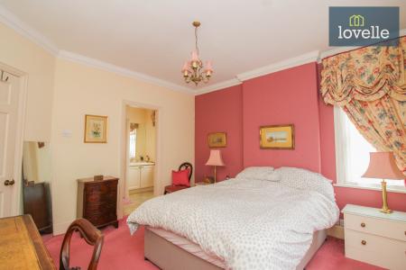 3 bedroom Detached house for sale in Welholme Avenue, Grimsby, DN32