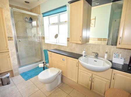 5 bedroom Detached house for sale in Wragholme Road, Grainthorpe, LN11