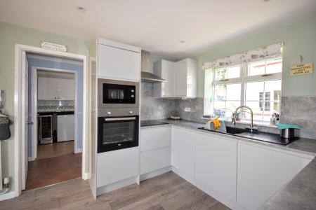 5 bedroom Detached house for sale in Wragholme Road, Grainthorpe, LN11