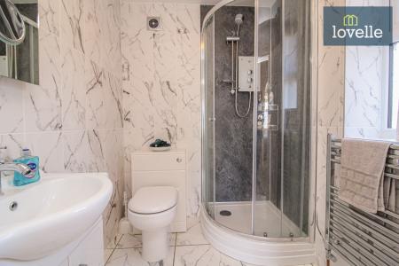 5 bedroom Detached house for sale in Yews Lane, Laceby, DN37