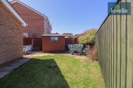 5 bedroom Detached house for sale in Yews Lane, Laceby, DN37