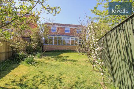 5 bedroom Detached house for sale in Yews Lane, Laceby, DN37