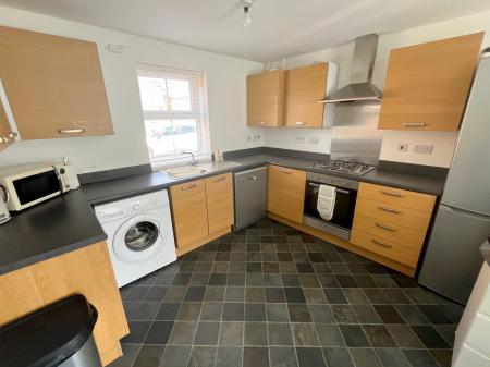 3 bedroom Semi-detached house to let in Hornbeam Drive, Healing, DN41
