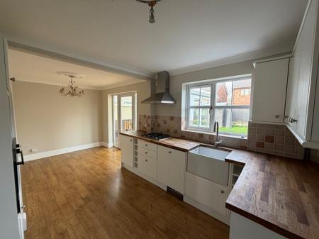 4 bedroom Detached house to let in Kempton Vale, Humberston, DN35