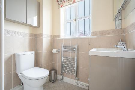 4 bedroom Detached house to let in Kempton Vale, Humberston, DN35