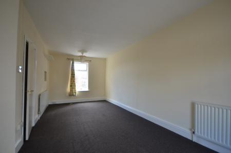 2 bedroom Flat to let in Granville Street, Grimsby, DN32