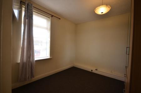 2 bedroom Flat to let in Granville Street, Grimsby, DN32