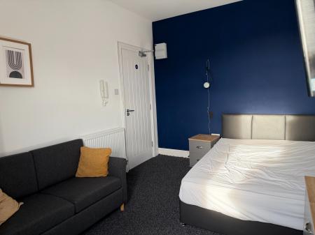 1 bedroom House share to let in Welholme Road, Grimsby, DN32