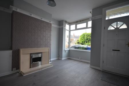 2 bedroom Terraced House to let in Whites Road, Cleethorpes, DN35