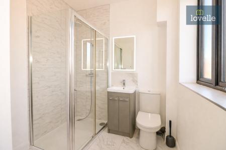 5 bedroom Detached house for sale in The Riverbank, Louth, LN11