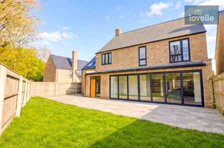 5 bedroom Detached house for sale in The Riverbank, Louth, LN11