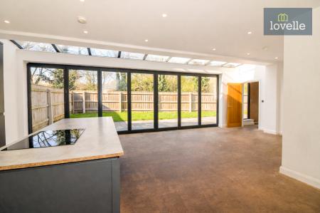 5 bedroom Detached house for sale in The Riverbank, Louth, LN11