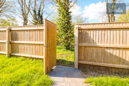 5 bedroom Detached house for sale in The Riverbank, Louth, LN11