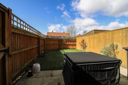 2 bedroom Terraced House for sale in Gervase Holles Way, Grimsby, DN33