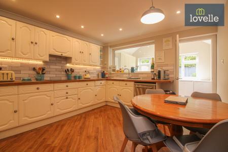 3 bedroom Detached bungalow for sale in Wembley Road, North Somercotes, LN11