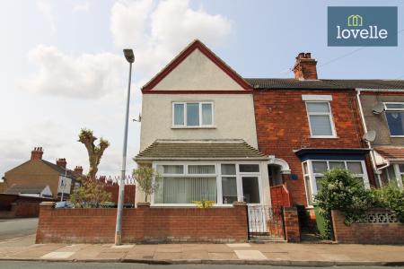 3 bedroom End of terrace house for sale in Roberts Street, Grimsby, DN32