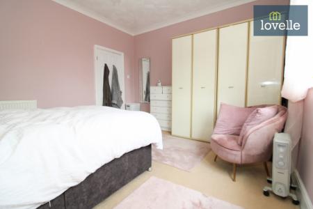 3 bedroom End of terrace house for sale in Roberts Street, Grimsby, DN32