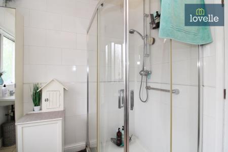 2 bedroom Detached bungalow for sale in Barry Avenue, Grimsby, DN34