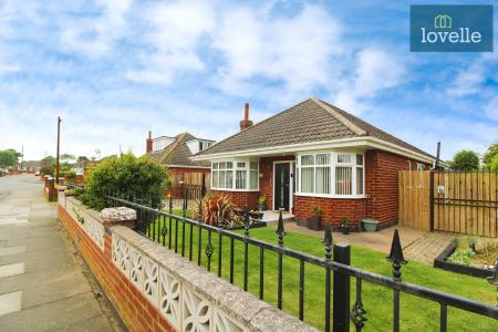 2 bedroom Detached bungalow for sale in Barry Avenue, Grimsby, DN34