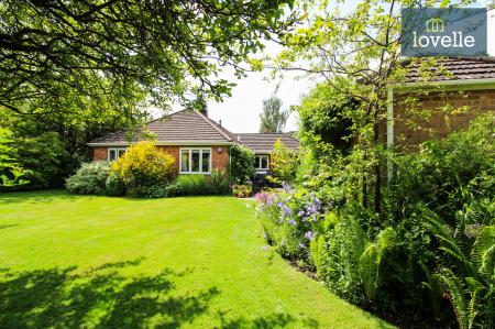 3 bedroom Detached bungalow for sale in Welholme Avenue, Grimsby, DN32