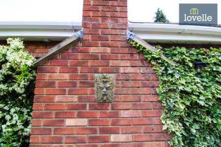 3 bedroom Detached bungalow for sale in Welholme Avenue, Grimsby, DN32