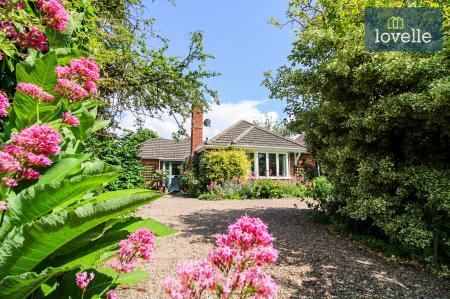 3 bedroom Detached bungalow for sale in Welholme Avenue, Grimsby, DN32