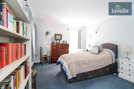 3 bedroom Detached bungalow for sale in Welholme Avenue, Grimsby, DN32