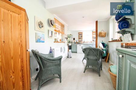 3 bedroom Detached bungalow for sale in Welholme Avenue, Grimsby, DN32