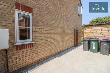 3 bedroom Semi-detached house for sale in Fulmar Drive, Louth, LN11