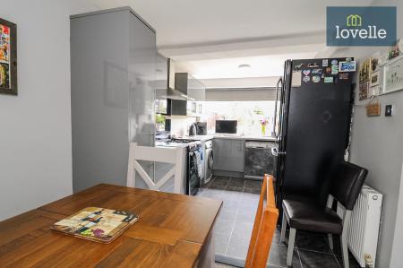 3 bedroom Terraced House for sale in Runswick Road, Grimsby, DN32