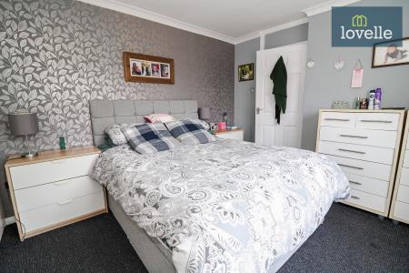 3 bedroom Terraced House for sale in Runswick Road, Grimsby, DN32