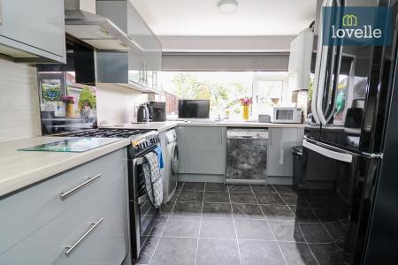 3 bedroom Terraced House for sale in Runswick Road, Grimsby, DN32