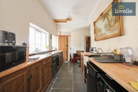 4 bedroom Detached house for sale in Mill Lane, Legbourne, LN11