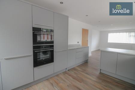 3 bedroom Detached house for sale in Wragholme Road, Grainthorpe, LN11