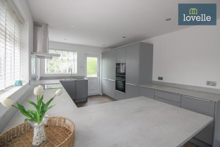 3 bedroom Detached house for sale in Wragholme Road, Grainthorpe, LN11