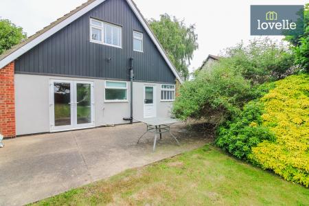3 bedroom Detached house for sale in Wragholme Road, Grainthorpe, LN11