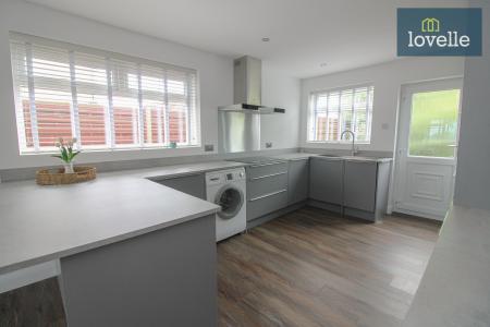 3 bedroom Detached house for sale in Wragholme Road, Grainthorpe, LN11