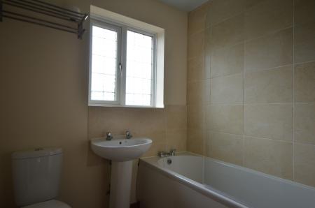 3 bedroom Terraced House to let in Haven Gardens, Grimsby, DN31