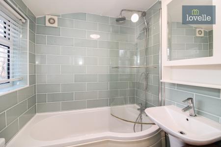 3 bedroom Terraced House for sale in Alexandra Road, Louth, LN11