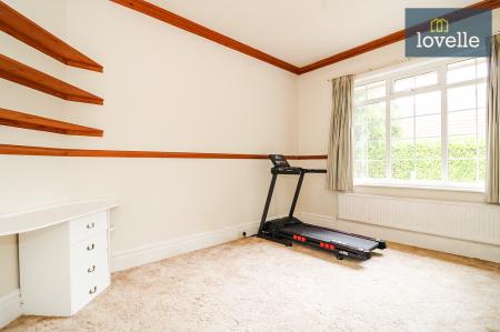 5 bedroom Bungalow for sale in Waltham Road, Brigsley, DN37