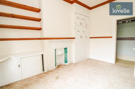 5 bedroom Bungalow for sale in Waltham Road, Brigsley, DN37