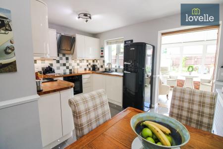 3 bedroom Detached house for sale in Eresbie Road, Louth, LN11