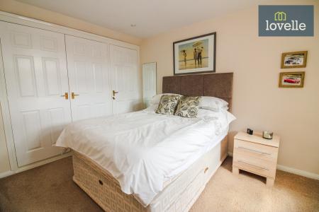 3 bedroom Detached house for sale in Eresbie Road, Louth, LN11