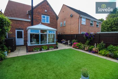 3 bedroom Detached house for sale in Eresbie Road, Louth, LN11