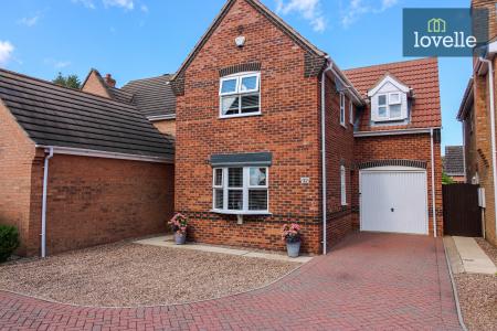 3 bedroom Detached house for sale in Eresbie Road, Louth, LN11