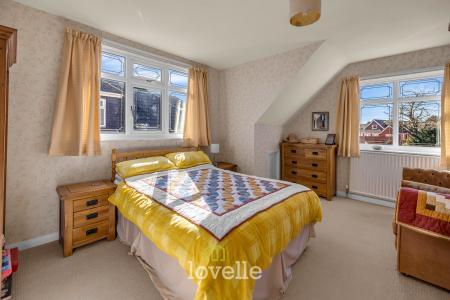 4 bedroom Detached house for sale in Waltham Road, Scartho, Grimsby, DN33