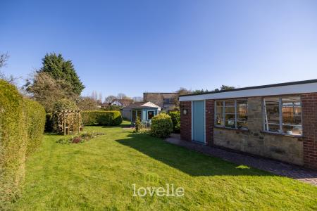 4 bedroom Detached house for sale in Waltham Road, Scartho, Grimsby, DN33